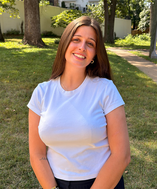 miss_tania Staff